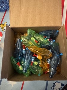 New Box Of 33 Mini Water Guns