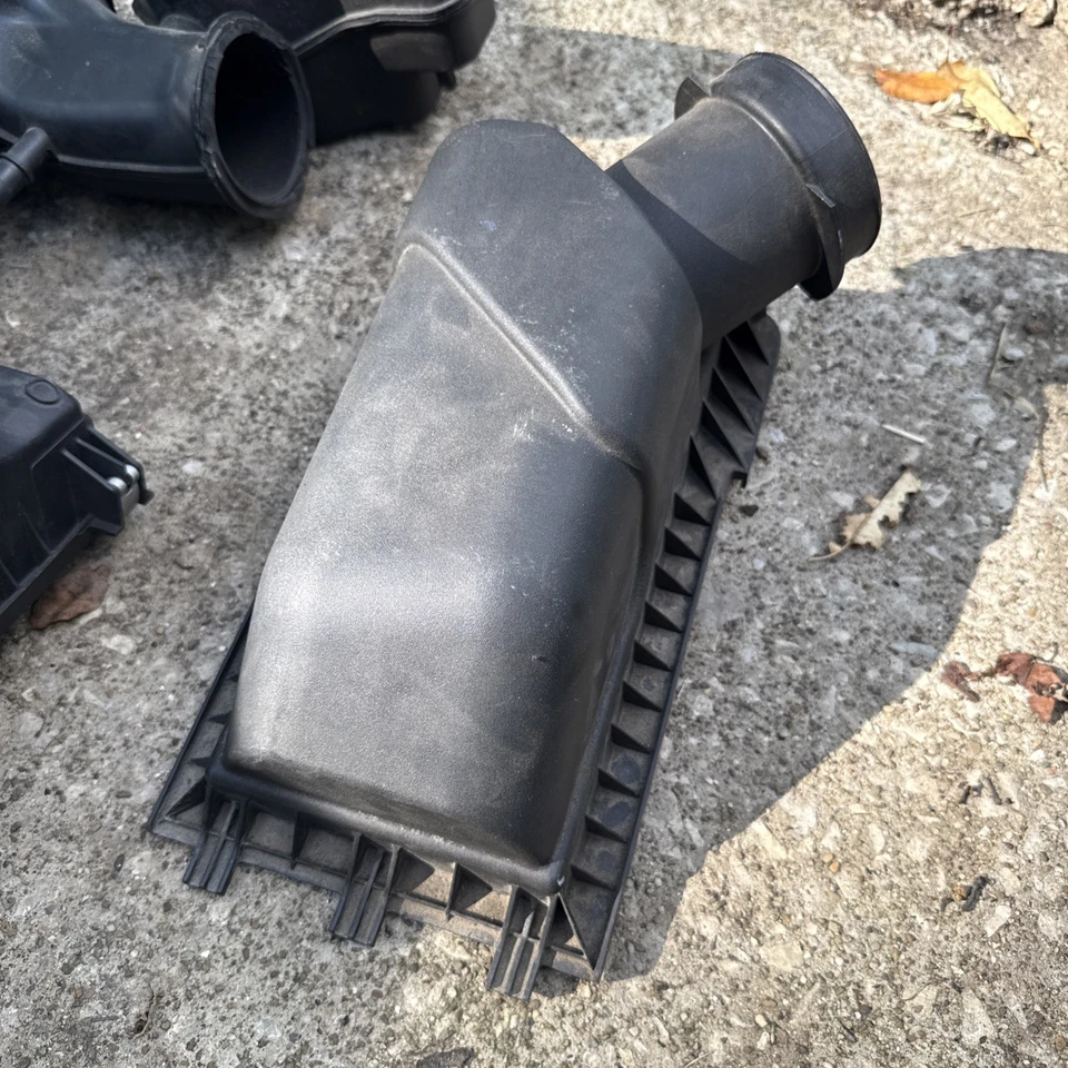 2016 福特进气盒总成 3.5L 福特金牛座 SEL 免费送货 — 第 4/4 张图片