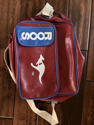 KangaROOS Red Duffle Shoulder Bag Kangaroo Logo Adjustable Strap Zip Sports