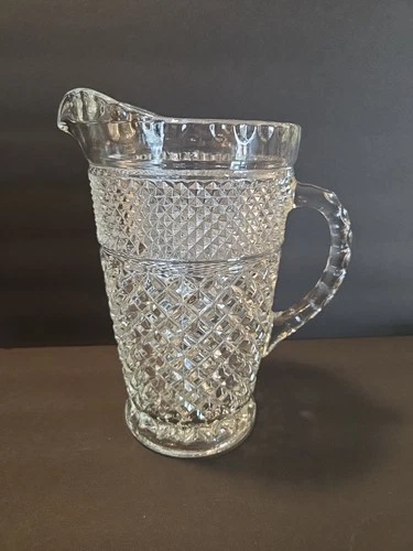 Vintage Anchor Hocking Wexford Large Pressed Glass 2 Qt Pitcher Diamond Pattern