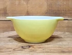 1 Pyrex Verde Yellow/ Green #441   1½Pt. Cinderella Mixing/ Nesting Bowl.