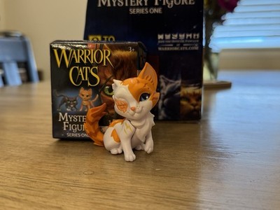 Warrior Cats Series 1 Collector Figure- Bright heart