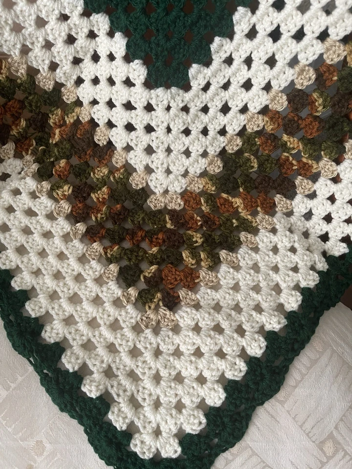 Manta de ganchillo a mano 34/34 marrón tonos amaderados hecha en Estados Unidos ENVÍO GRATUITO Foto 2 de 3