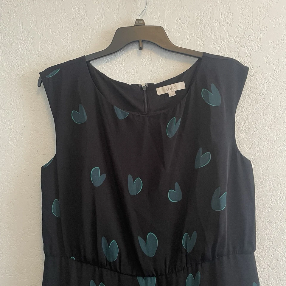 Ann Taylor лофт размер 18 без рукавов с подкладкой платье черный зеленый сердца со складками - Изображение 3 из 4