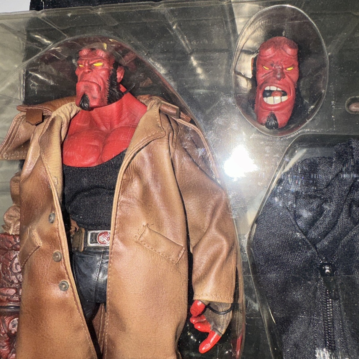 2004 Mezco Hellboy Limited Edition Of 3000 SDCC Comic Con