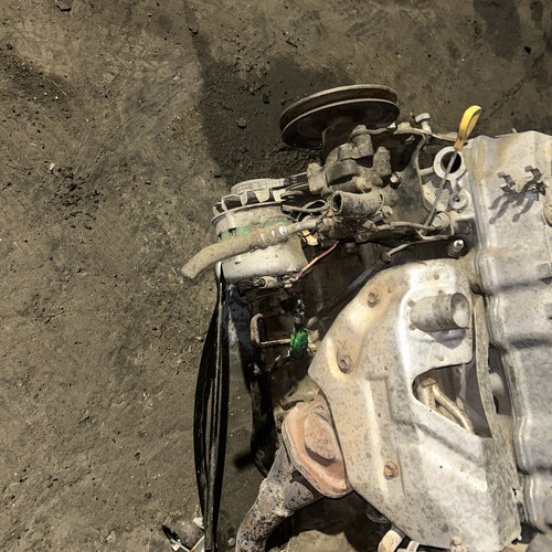Toyota 22R Engine & Transmission used NOT TESTED TURN OVER for parts - Picture 12 of 15