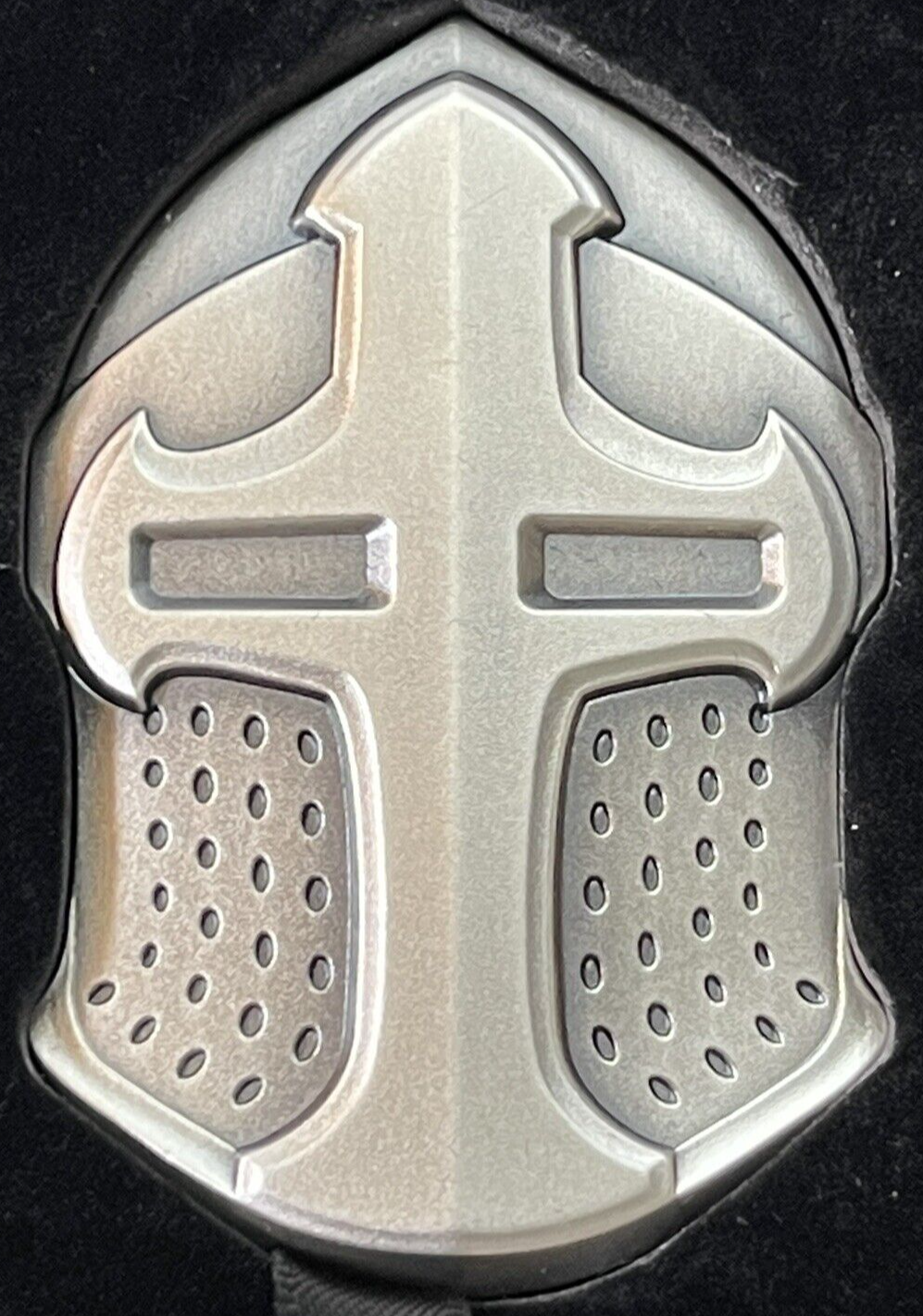 2022 2 Oz 999 Fine Silver Antiqued Fiji Ancient Warriors Crusaders Knight Helmet-image