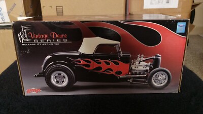 1/18 GMP 32 Ford Vintage Deuce series #7 Black w/Red Flames