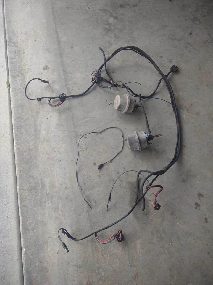 1969 DODGE CHARGER PAIR HEADLIGHT DOOR VACUUM POD ACTUATORS @ HEADLIGHT HARNESS Foto 3 de 4