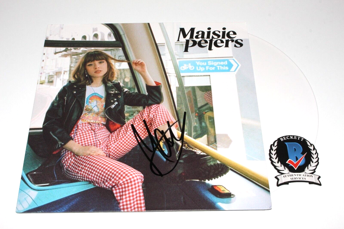 Maisie Peters 直筆サイン Maisie Peters Signs to Ed Sheeran's Gingerbread Man Records