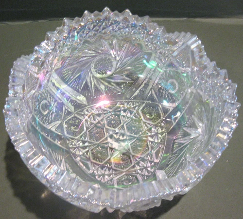 Vintage L.E. Smith Comet in the Stars White Iridescent Carnival Glass Bowl 7"