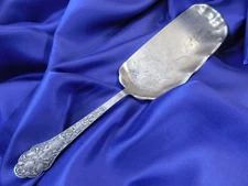 GORHAM MEDICI OLD STERLING SILVER CRUMB CATCHER - GOOD CONDITION S