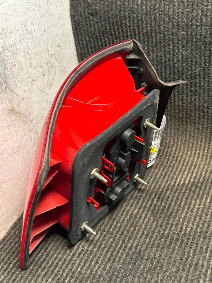 Fits 2002-2005 Audi Allroad Quattro Right Tail Light OEM:4B9945096G3FZ Foto 4 de 4