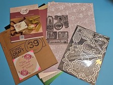 Tonic Studios Craft Kit 39 Pretty Peonies Die  Stamp Set