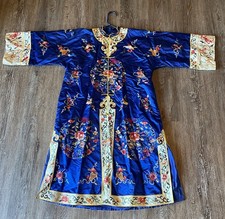 1920s-1960s Antique Chinese Silk Women's Blue Robe With Floral Embroidery