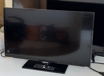 Samsung Smart TV UE32ES5700 - 32 Zoll - guter Zustand 
