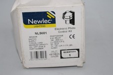 L5601 Electronic Photo Electric Cell Dusk to Dawn Lighting Controller+Bracket