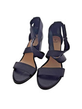 Simply Vera Vera Wang Classic Black Strappy San Chunky Block Heel Size 9 Med