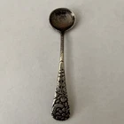 ❤️ANTIQUE GORHAM 2-C FLORAL SALT SPOON STERLING 1885 DELHI PATTERN 12g 3-1/2”