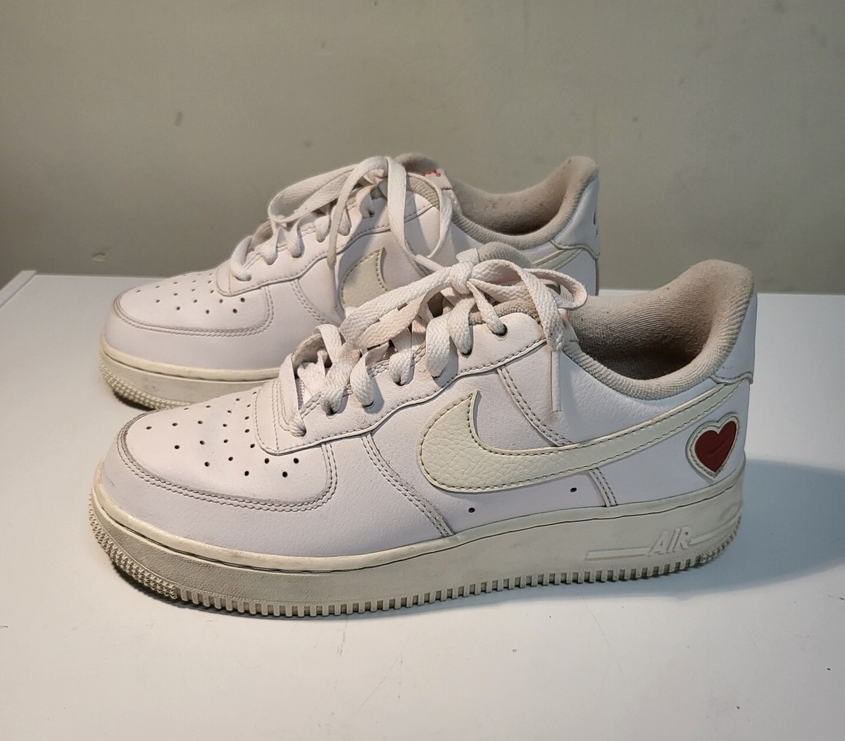 ★Nike ナイキ Air Force 1 Low Valentines Day 2020 (W) Nike Air Force 1 Valentine's Day Sneakers 2020 Size 6 DD7117