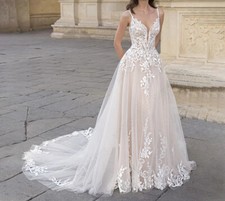 Elegant Wedding Dresses Spaghetti Straps Backless Appliques A-line Bridal Gowns