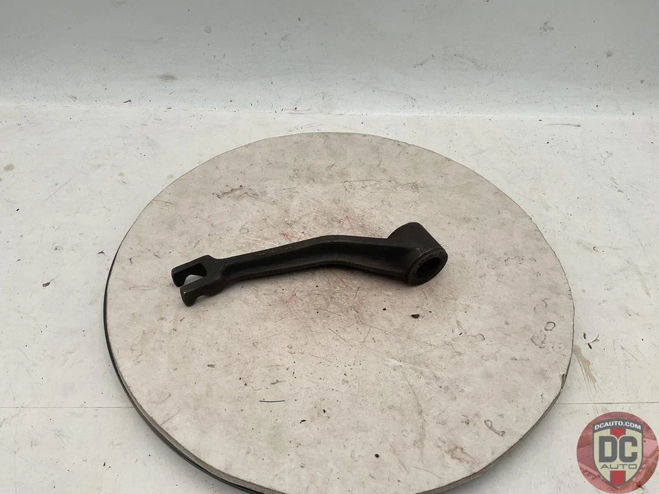 Palanca de liberación del embrague Porsche 911 1974-1977 91511671305 9301167130R Foto 3 de 4