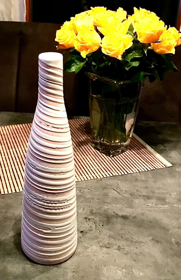 formano Flaschenvase 30 cm Keramik rosa matt und weiß Glanz Streifen Oberfläche