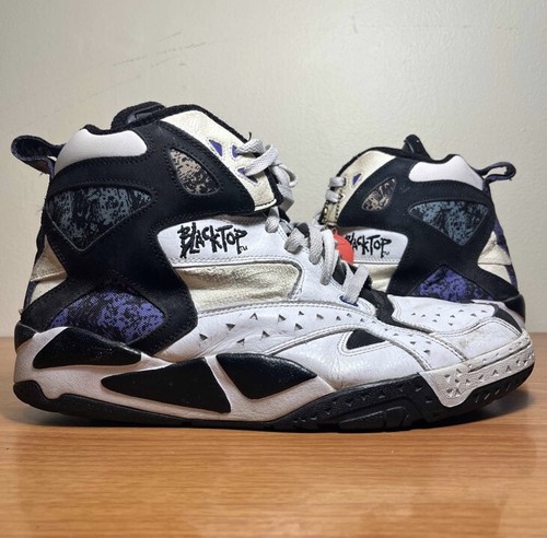 reebok pump blacktop