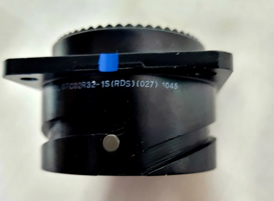 Amphenol 32-13 GTC02R32-15 3 Pin Connector - Image 4 of 4