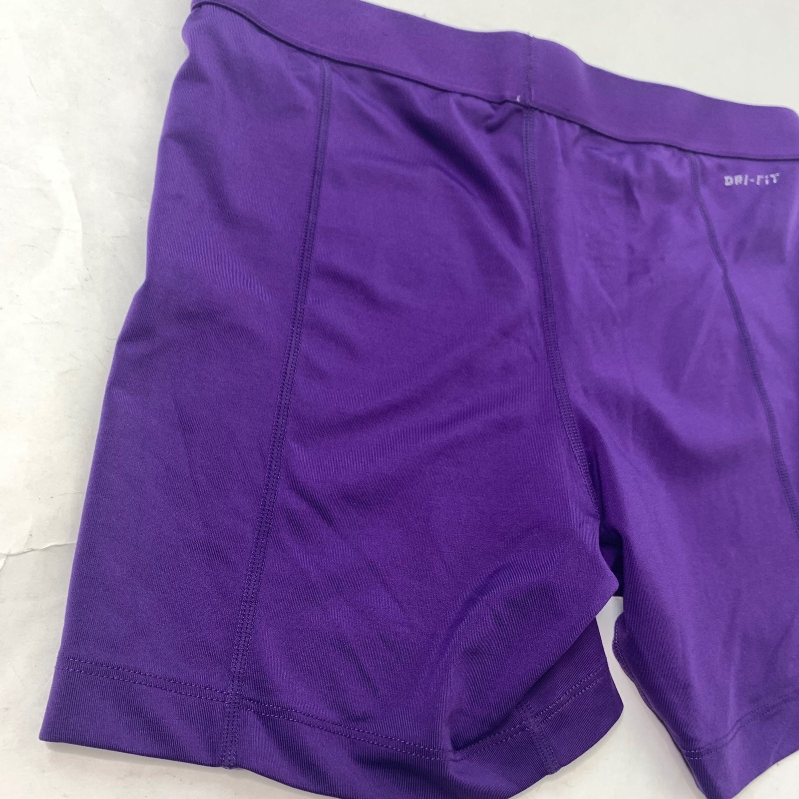 Nike Women’s Purple Athletic Spandex Booty Shorts, Si… Gem