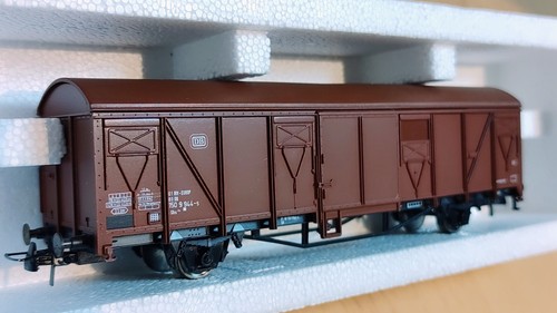 Roco 46411: Gedeckter Güterwagen Gbs der DB, Ep. IV | Condition: Gebraucht