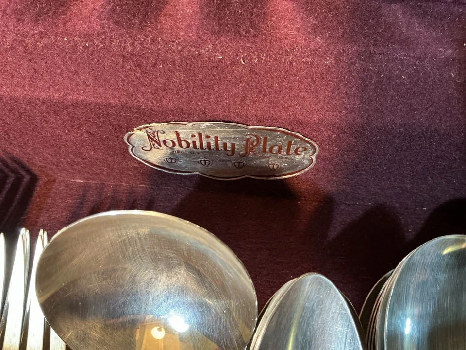 Juego de cubiertos Oneida Nobility Plate CAPRICE Plate 42 piezas Orig. Caja Foto 4 de 4