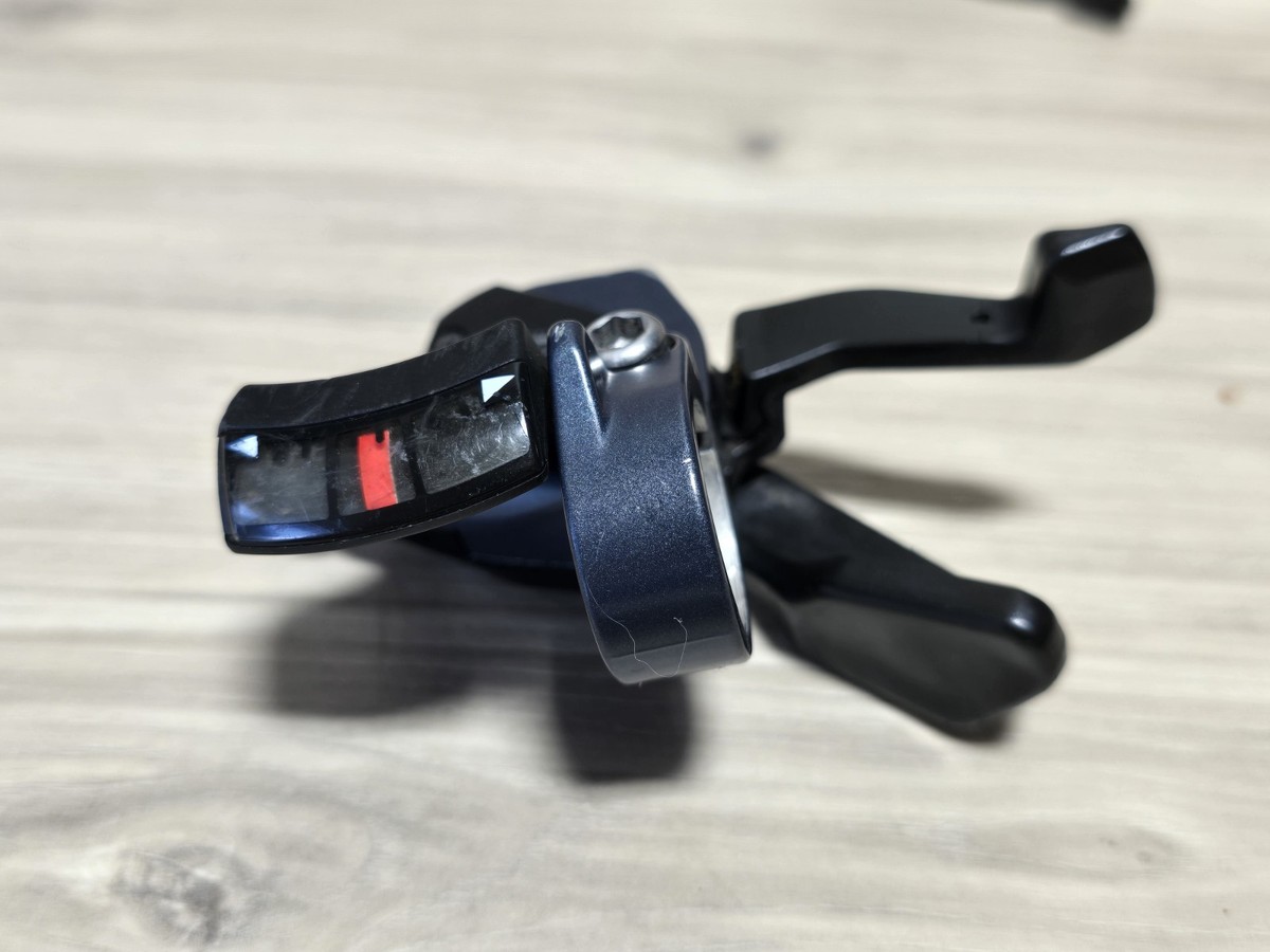 Shimano Deore LX 9s Mega Trigger Shifters Sl-m570 MTB 3 X 9 Speed