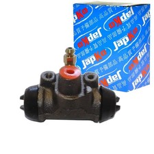 Tambour de frein Mazda 121