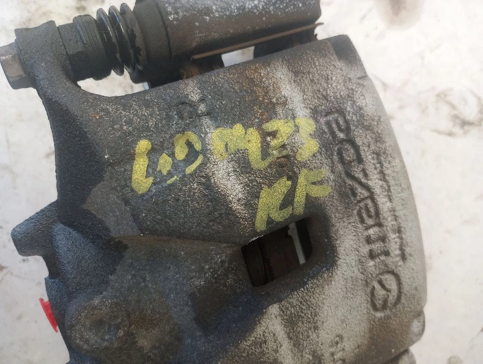 Pinça dianteira direita passageiro BCYA3398ZB compatível com 19-23 Mazda 3 FWD 3067953 - Imagem 3 de 4