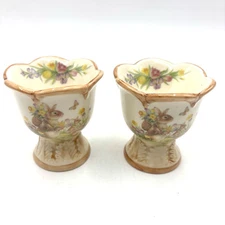 Cracker Barrel Easter Treasures Ceramic Egg Cups Set of 2  Bunny Rabbits