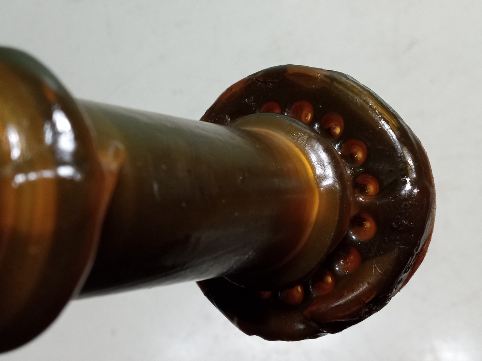 Ferrari 400i Engine Cylinder Head Exhaust Valve Camshaft_117779_113957_RT Side