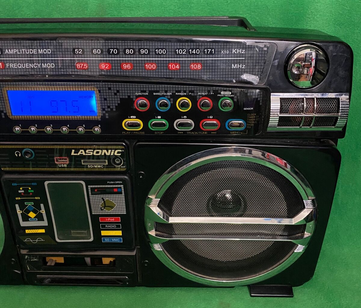 Lansonic Boombox AM/FM Radio iPod Player Model i-931___ Lansonic Boombox AM/FM Radio iPod Player Model i-931___