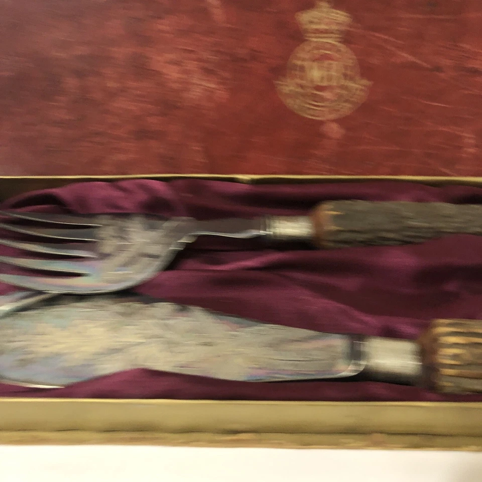 Servidores de peces antiguos Sheffield plateados con asas de asta en estuche original Foto 2 de 4