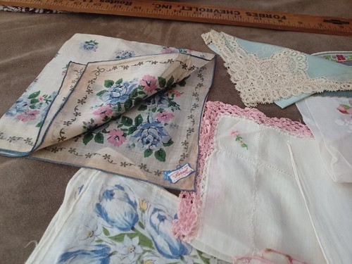 9 vintage handkerchief lot Hand Crochet Burmel Lot Estate Sale Box Lot - Picture 2 of 11