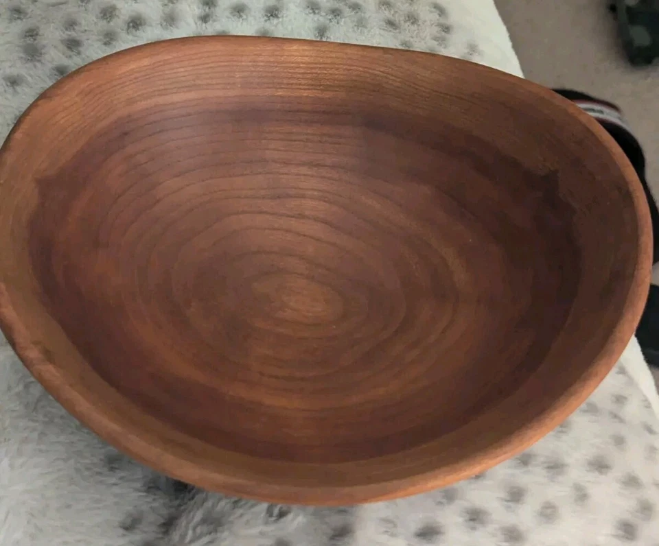 Tigela de madeira Andrew Pearce - Feita em Vermont! Herança de qualidade virada à mão  - Imagem 2 de 4