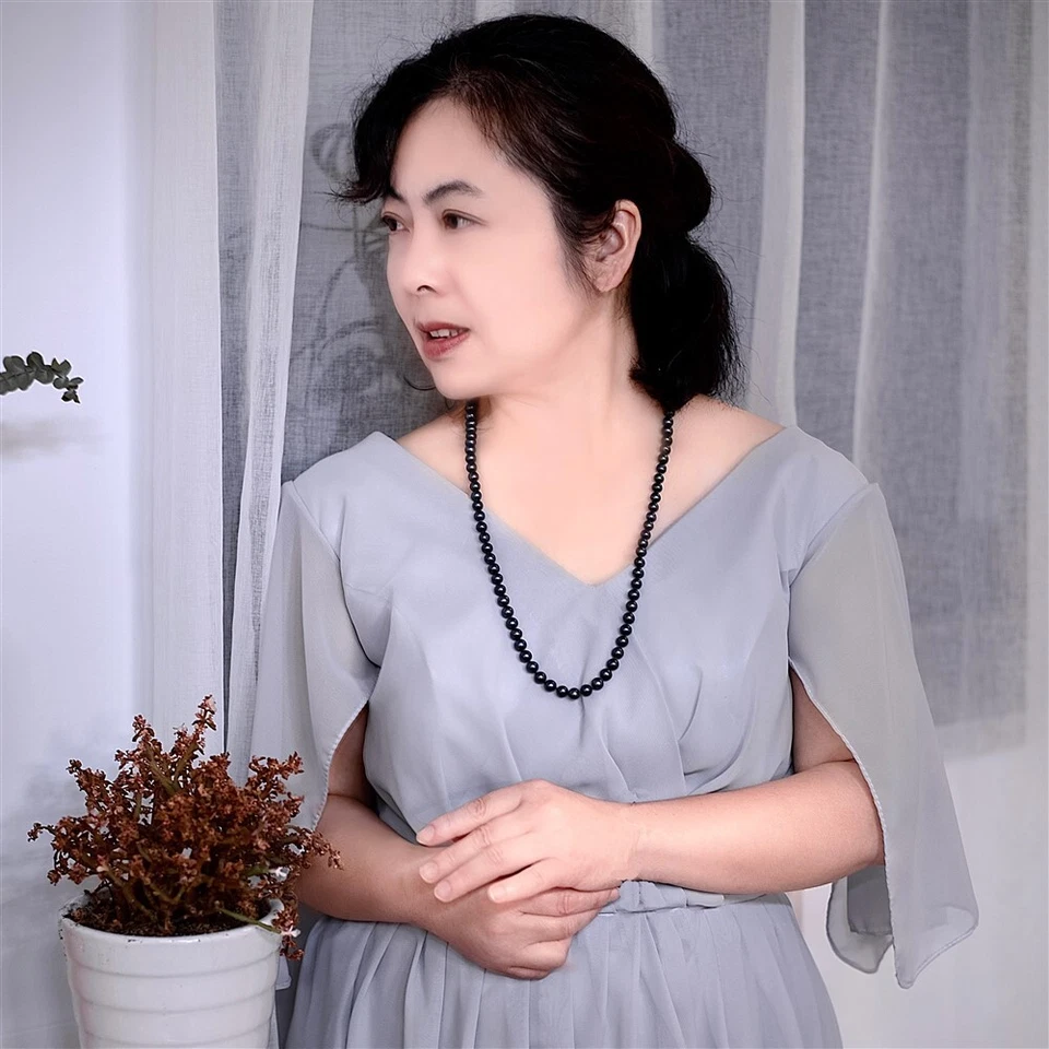 Collar de 30 pulgadas de largo genuino de 7-8 mm de perlas negras redondas cultivadas de agua dulce Foto 2 de 4