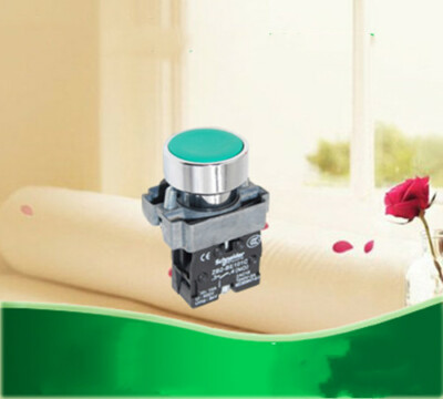 1PC NEW Electric green flat button with a normally closed XB2BA32C