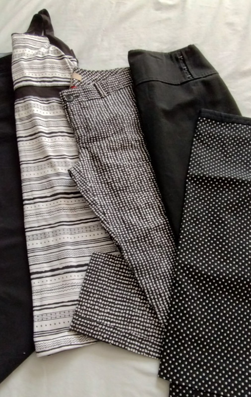MIXED LOT of 3 CASUAL & Work Wear Size 0/XS - BANANA REPUBLIC - EXPRESS