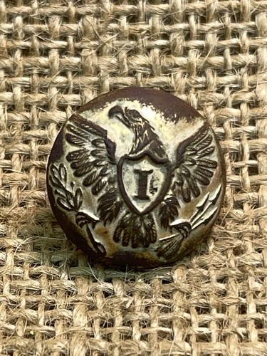 Dug Civil War Eagle Infantry Button With Gold Plate And Excellent Feather Detail