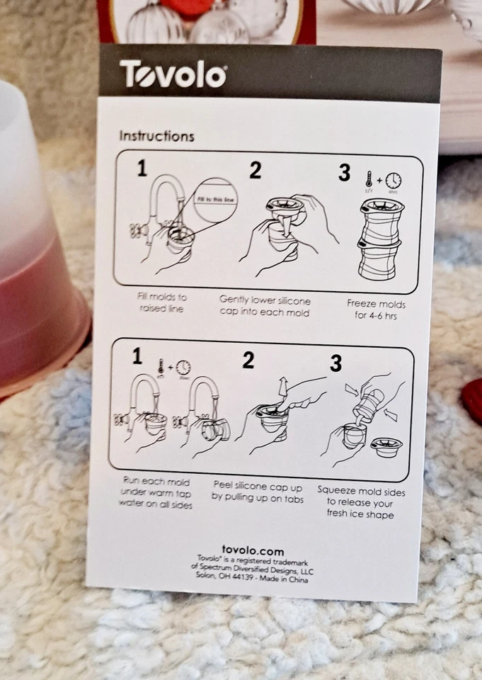 Tovolo Weihnachtsschmuck Eisformen, 4er Set - Baum, Schneeflocke, Weihnachtsmotive - Bild 4 von 4