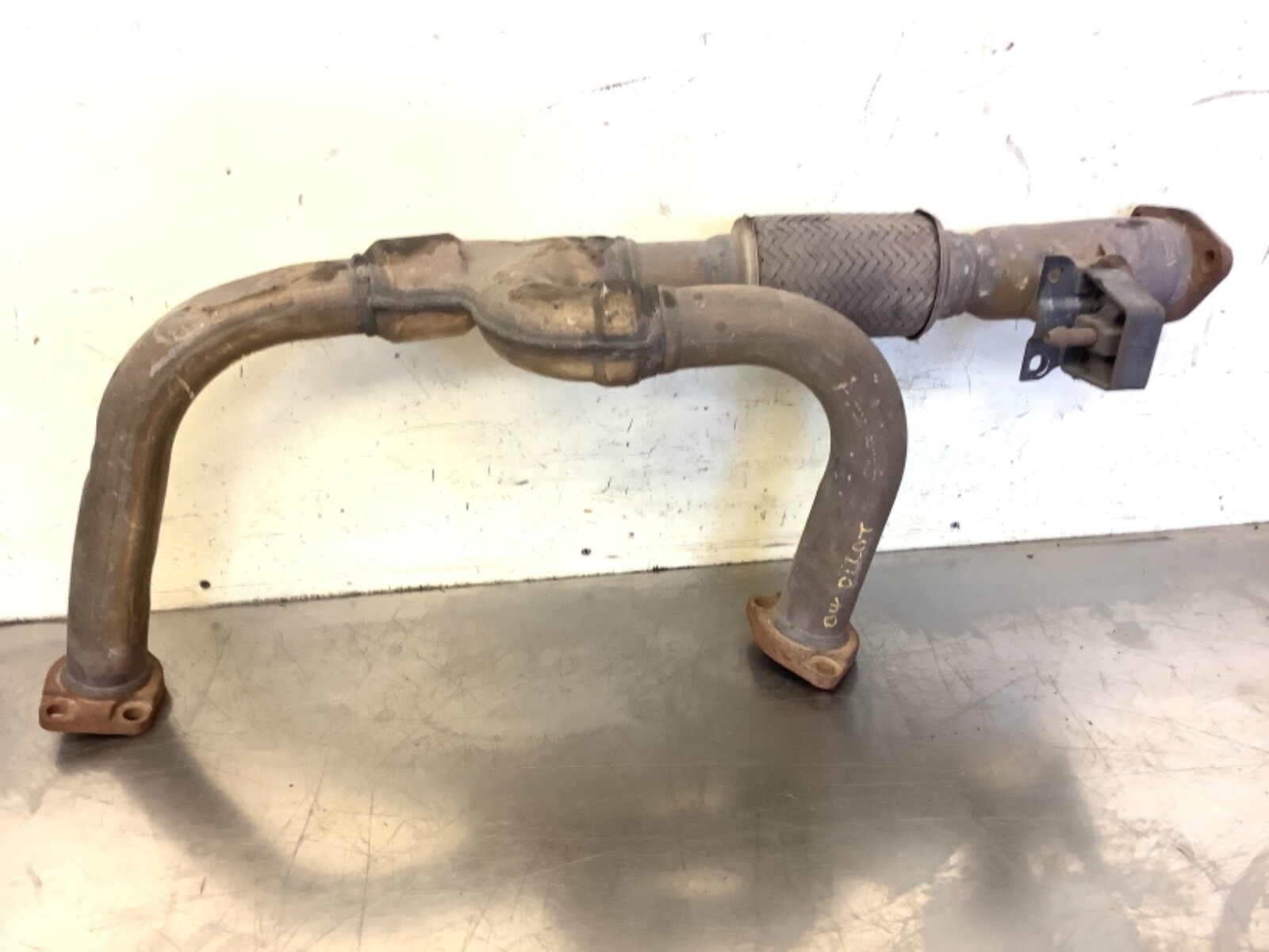 03 04 Pilot V6 3.5L AT Exhaust Pipe “A” Down Pipe Double Inlet OEM