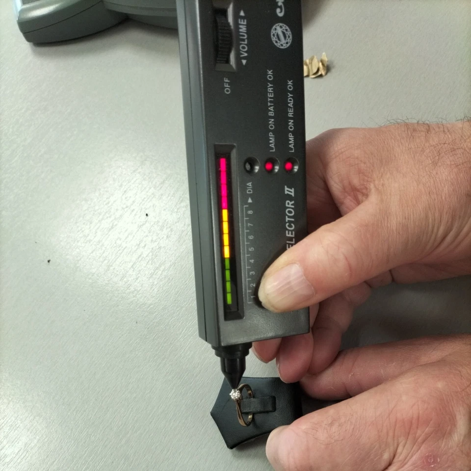 Anel de diamante 9 quilates - Imagem 4 de 4