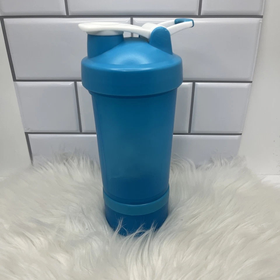 Botella agitadora suplemento proteico 450 ml + bandeja para pastillas y taza de dos compartimentos Foto 3 de 4