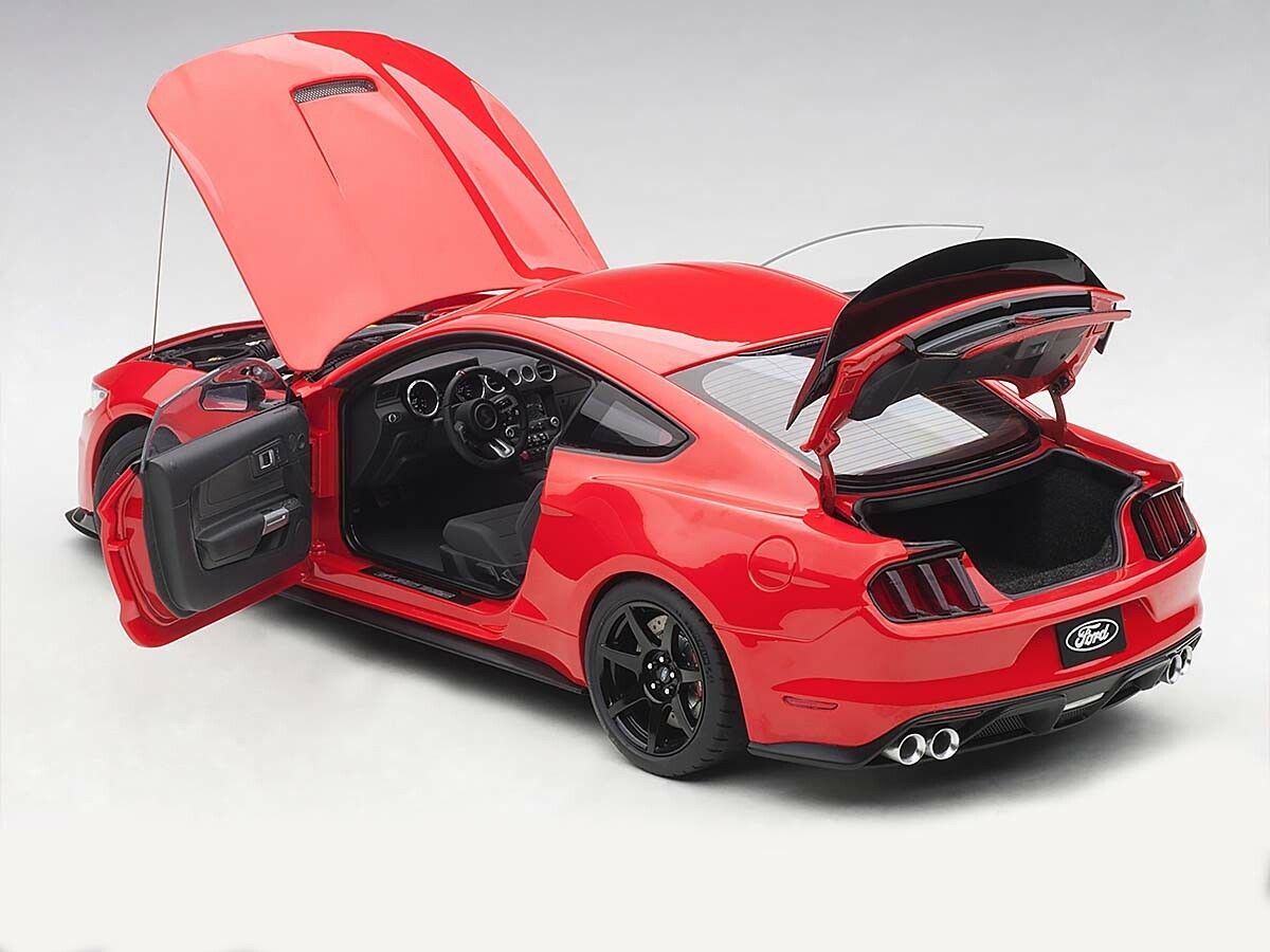 2017 FORD MUSTANG SHELBY GT350R RACING RED NO STRIPES 1:18 2017 FORD MUSTANG SHELBY GT350R RACING RED NO STRIPES 1:18